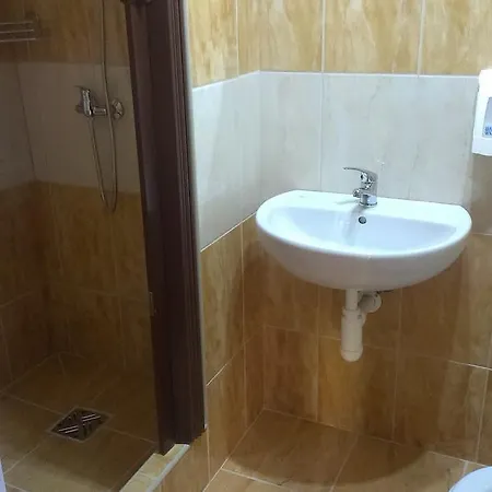 Marina Pri Slovenskej Restauracii 3*