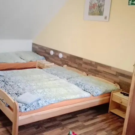 Marina Pri Slovenskej Restauracii Maison d'hôtes