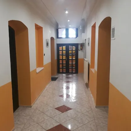 Marina Pri Slovenskej Restauracii 3*