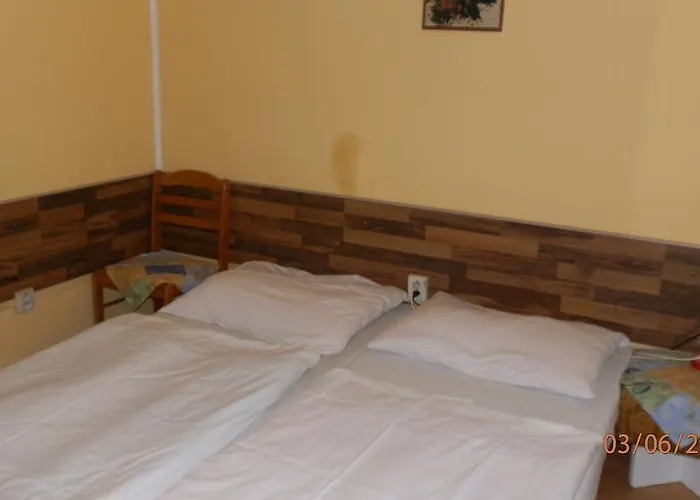 Marína Pri Slovenskej Reštaurácii Affittacamere 3*